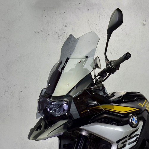   Motorcycle sport windshield / windscreen  
  BWM F 850 GS  
   2018 / 2019 / 2020 / 2021 / 2022 / 2023 / 2024    
   The price applies to the windshield only - one element and mounting kit.   
    Lamp cover and side deflectors sold separately.    