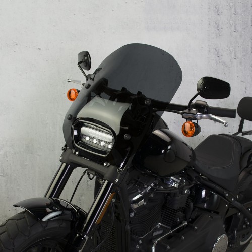   Motorcycle windshield / windscreen  
  HARLEY DAVIDSON SOFTAIL FAT BOB 114 ( FXFB and FXFBS )   
  2018 / 2019 / 2020 / 2021 / 2022 / 2023 / 2024  